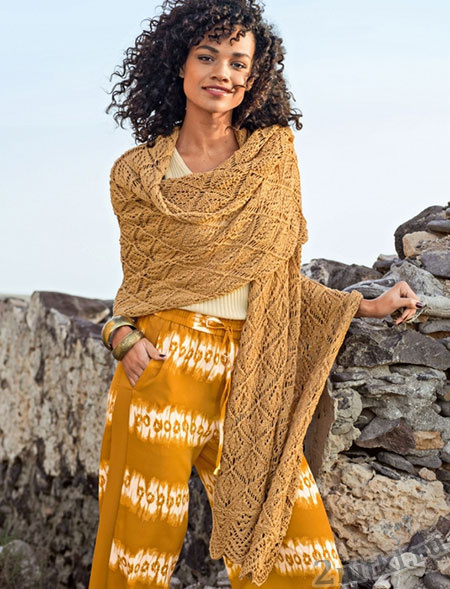 Палантин ажурными ромбами